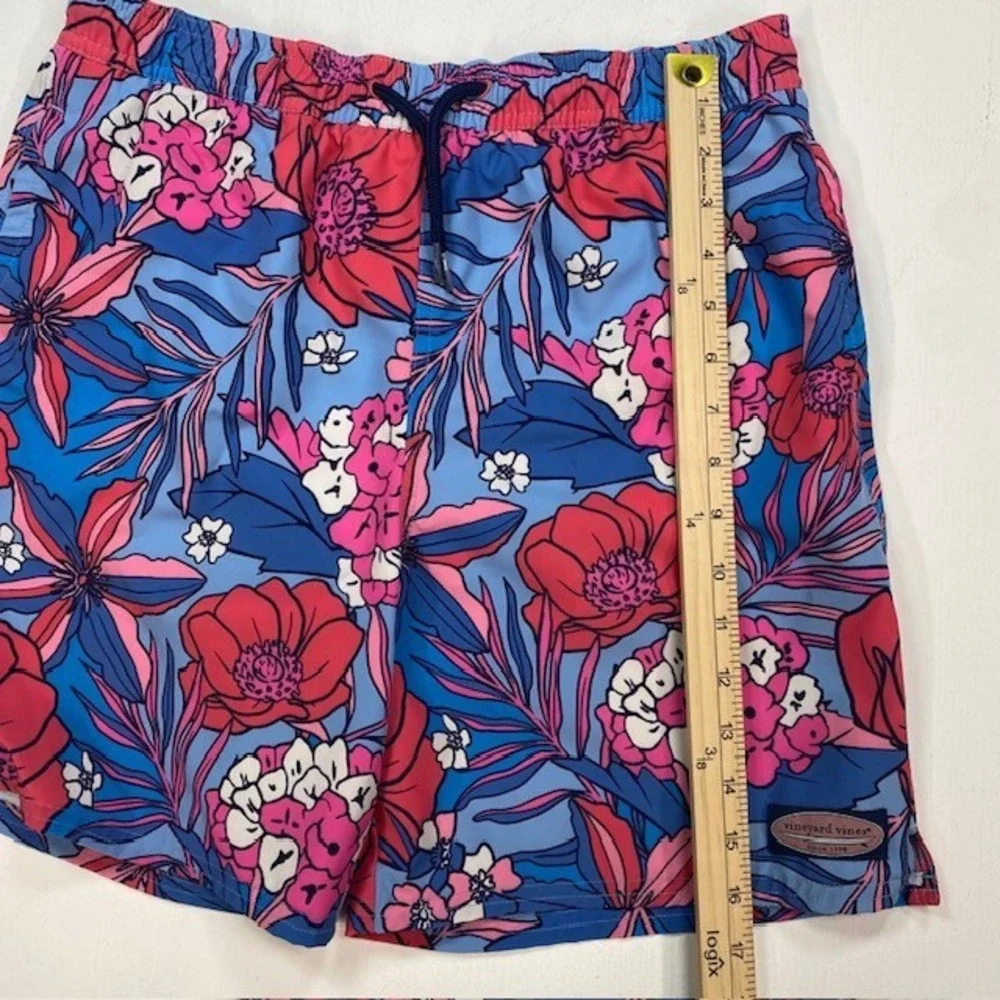 Vineyard Vines Boys XL Chappy Floral Swim Trunk Blue Pink 3M001197 7 Inch Inseam